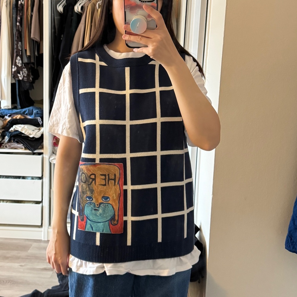 Pattern sweater vest